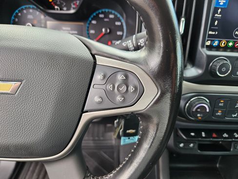 Used 2020 Chevrolet Colorado Z71 AWD/4WD image 18