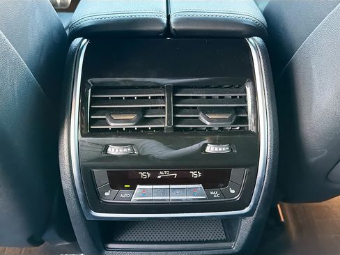 Used 2024 BMW X5 sDrive40i w/ M Sport Package RWD image 19