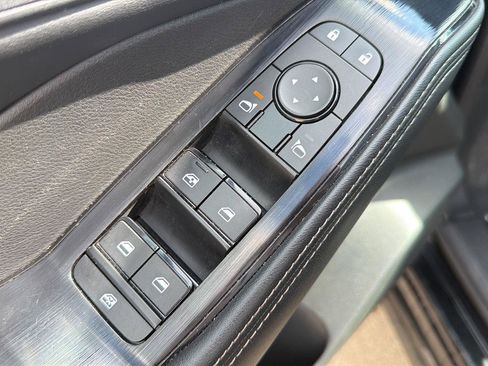 Used 2024 Nissan Rogue SV AWD/4WD image 16