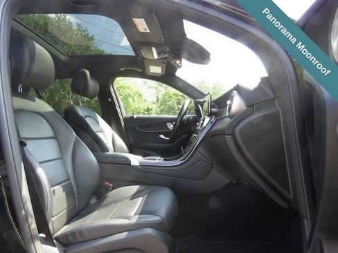 Used 2021 Mercedes-Benz GLC 300 4MATIC image 13