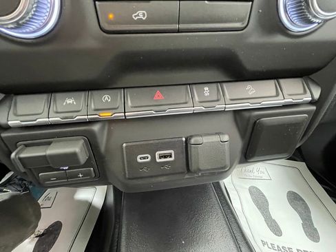 New 2026 GMC Sierra 1500 Pro w/ X31 Off-Road Package image 14