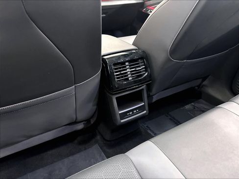 Used 2023 Volkswagen ID.4 Pro S RWD image 13