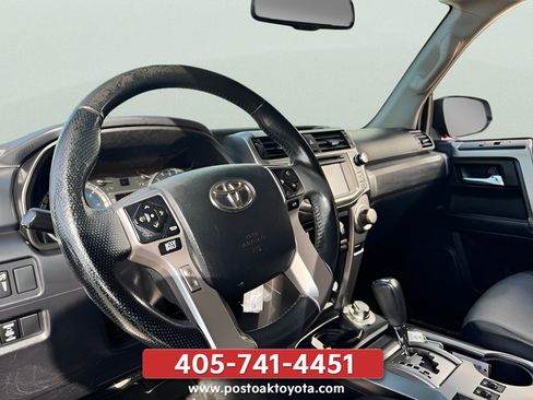 Used 2018 Toyota 4Runner SR5 Premium AWD/4WD image 22