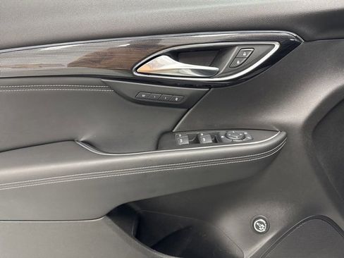 Used 2023 Buick Envision Essence w/ Sport Touring Package image 9