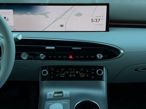 New 2026 Genesis GV70 2.5T Advanced AWD/4WD image 18