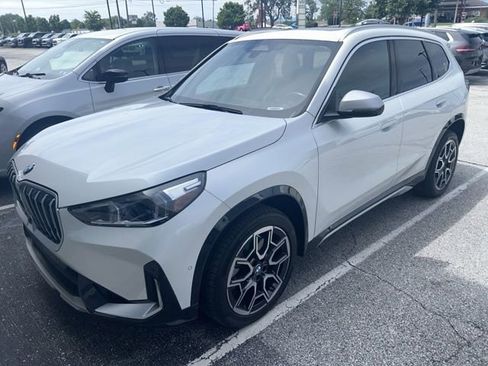 Certified 2024 BMW X1 xDrive28i w/ Technology Package AWD/4WD image 2