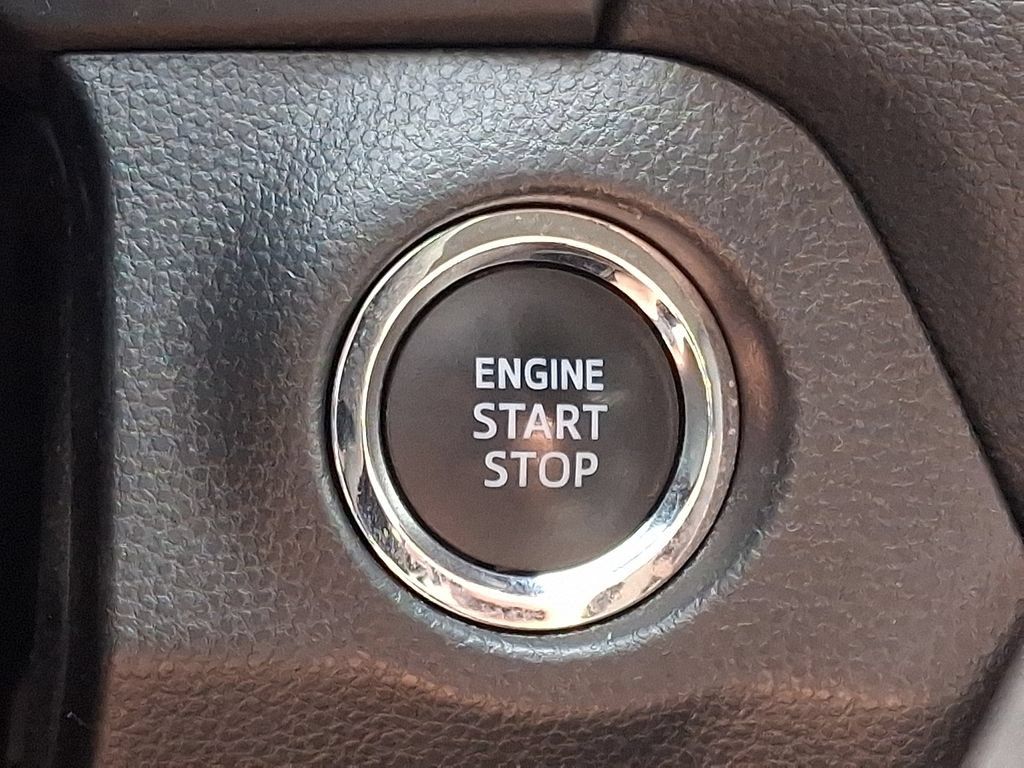 Certified 2025 Toyota RAV4 XLE AWD/4WD image 26