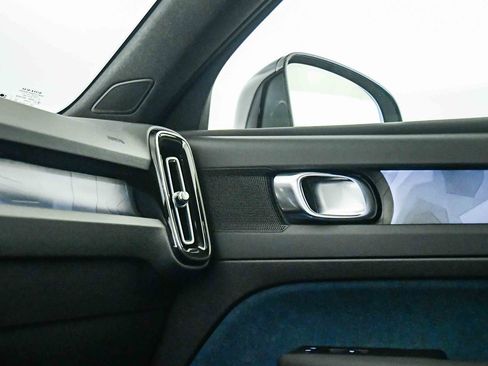 Certified 2023 Volvo C40 P8 Recharge Plus w/ Climate Package AWD/4WD image 23
