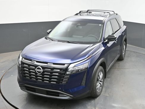 New 2026 Nissan Pathfinder SL FWD image 28