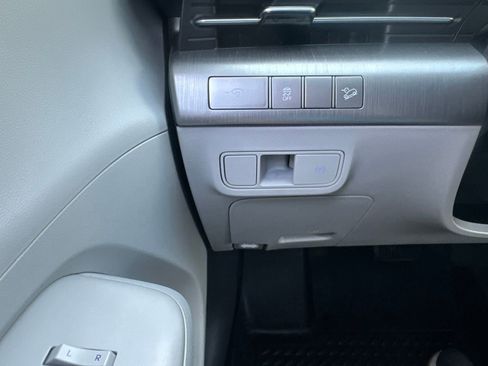 Used 2024 Hyundai Kona SEL FWD image 29