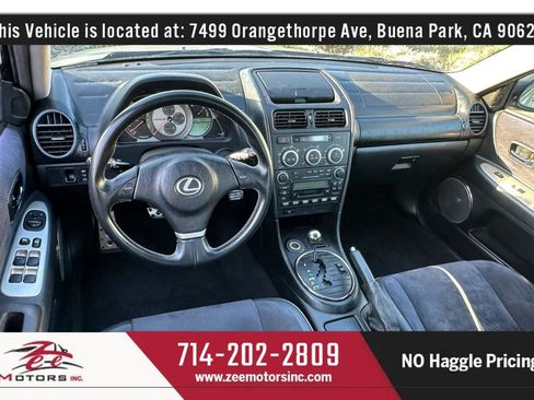Used 2004 Lexus IS 300 w/ Pwr & Alcantara Pkg RWD image 17