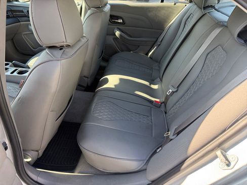 Used 2015 Chevrolet Malibu LS FWD image 12