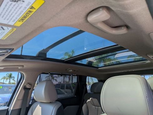 Certified 2023 Hyundai Santa Fe Limited image 18