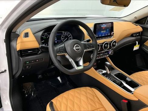 New 2025 Nissan Sentra SV w/ SV Premium Package image 7