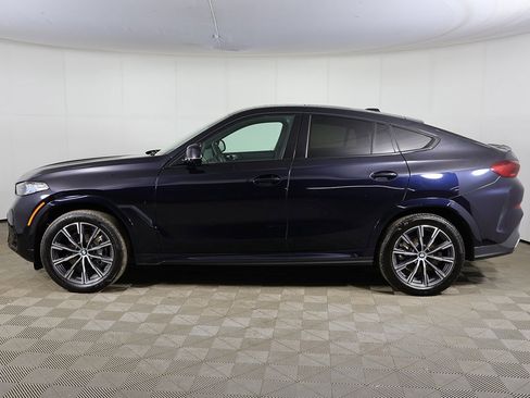 Used 2025 BMW X6 xDrive40i w/ Climate Comfort Package image 17