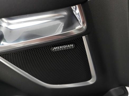 Used 2024 Jaguar E-PACE R-Dynamic SE AWD/4WD image 16