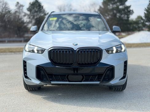 New 2026 BMW X5 xDrive40i w/ M Sport Package AWD/4WD image 9
