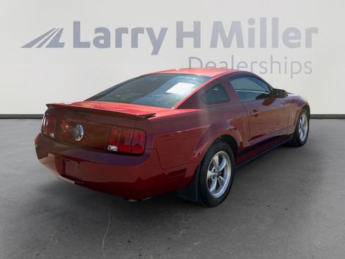 Used 2008 Ford Mustang Deluxe image 5