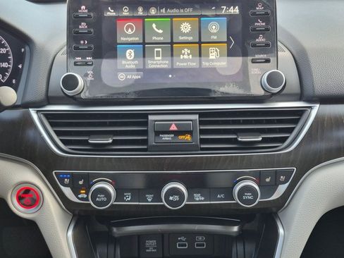 Used 2022 Honda Accord Touring image 15