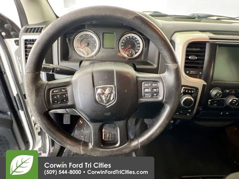 Used 2016 RAM 1500 Classic SLT AWD/4WD image 8