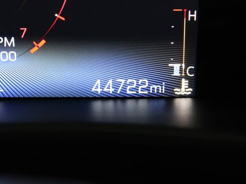 Used 2023 Chevrolet Colorado Trail Boss image 30