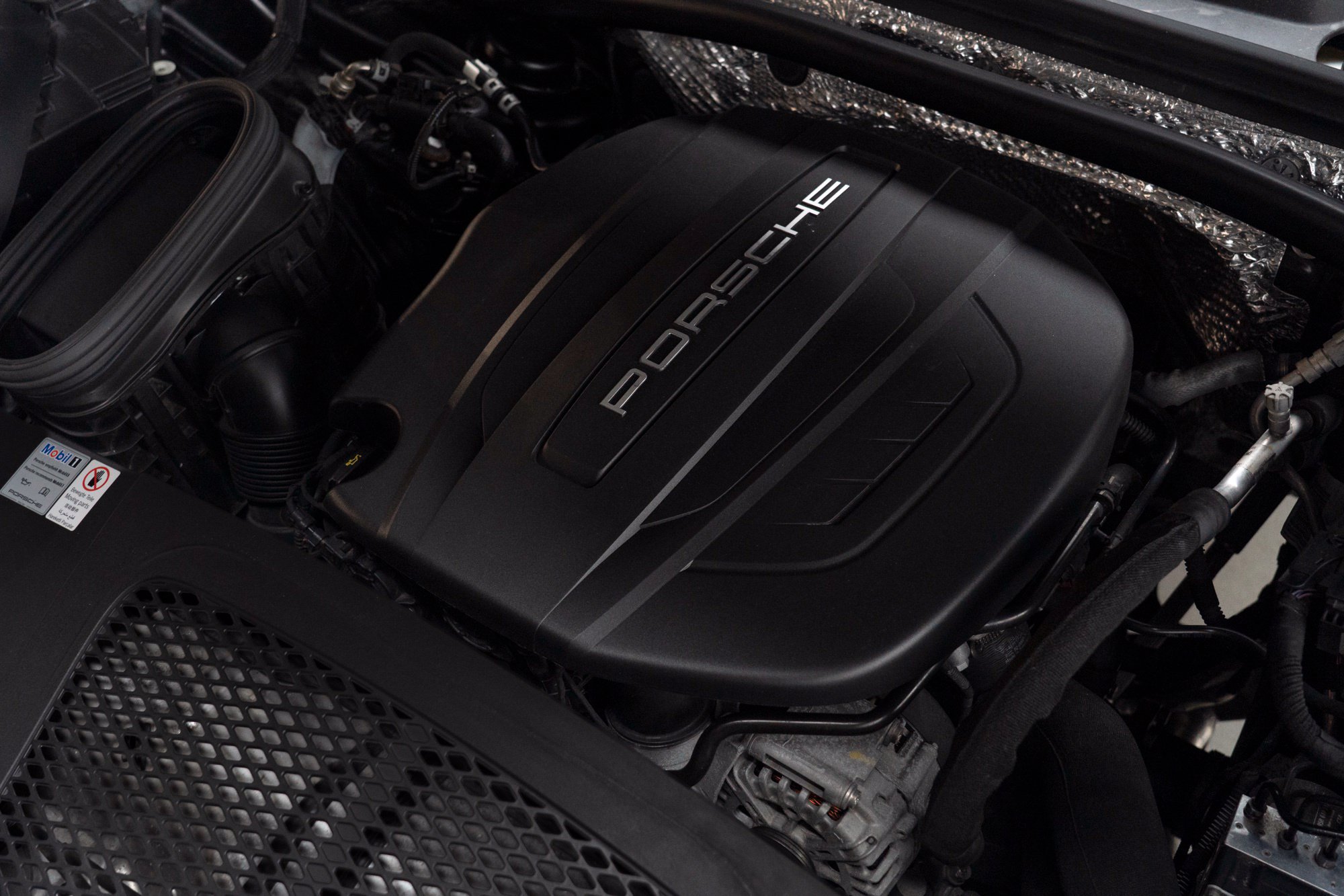 Used 2020 Porsche Macan AWD/4WD image 56