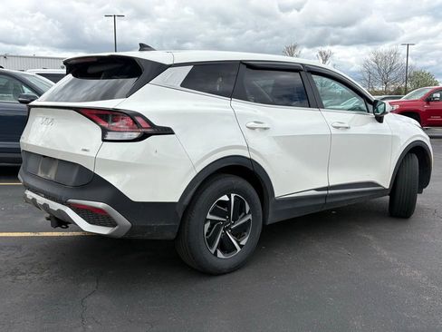 Used 2023 Kia Sportage LX AWD/4WD image 7