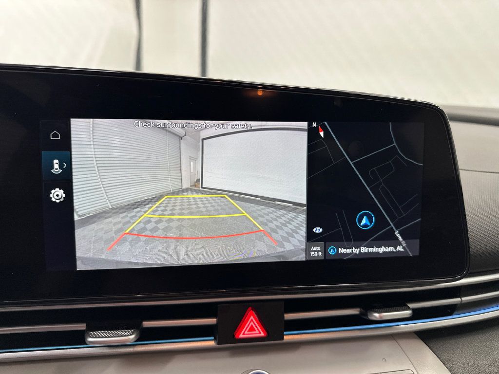 Used 2025 Hyundai Elantra Limited FWD image 29
