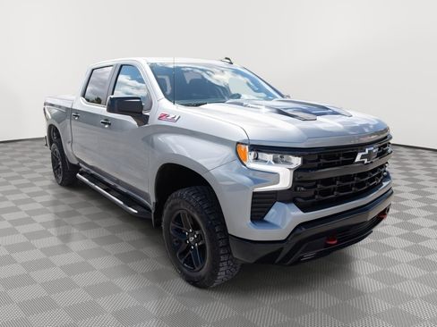 Used 2023 Chevrolet Silverado 1500 LT Trail Boss AWD/4WD image 3