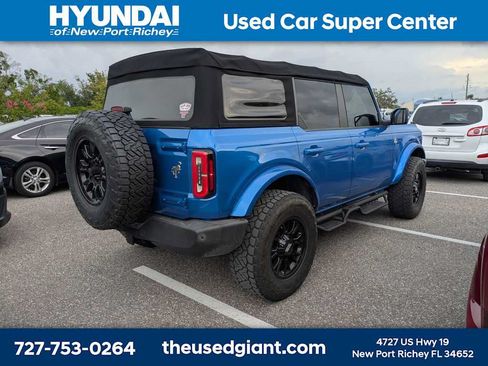 Used 2022 Ford Bronco Outer Banks AWD/4WD image 2