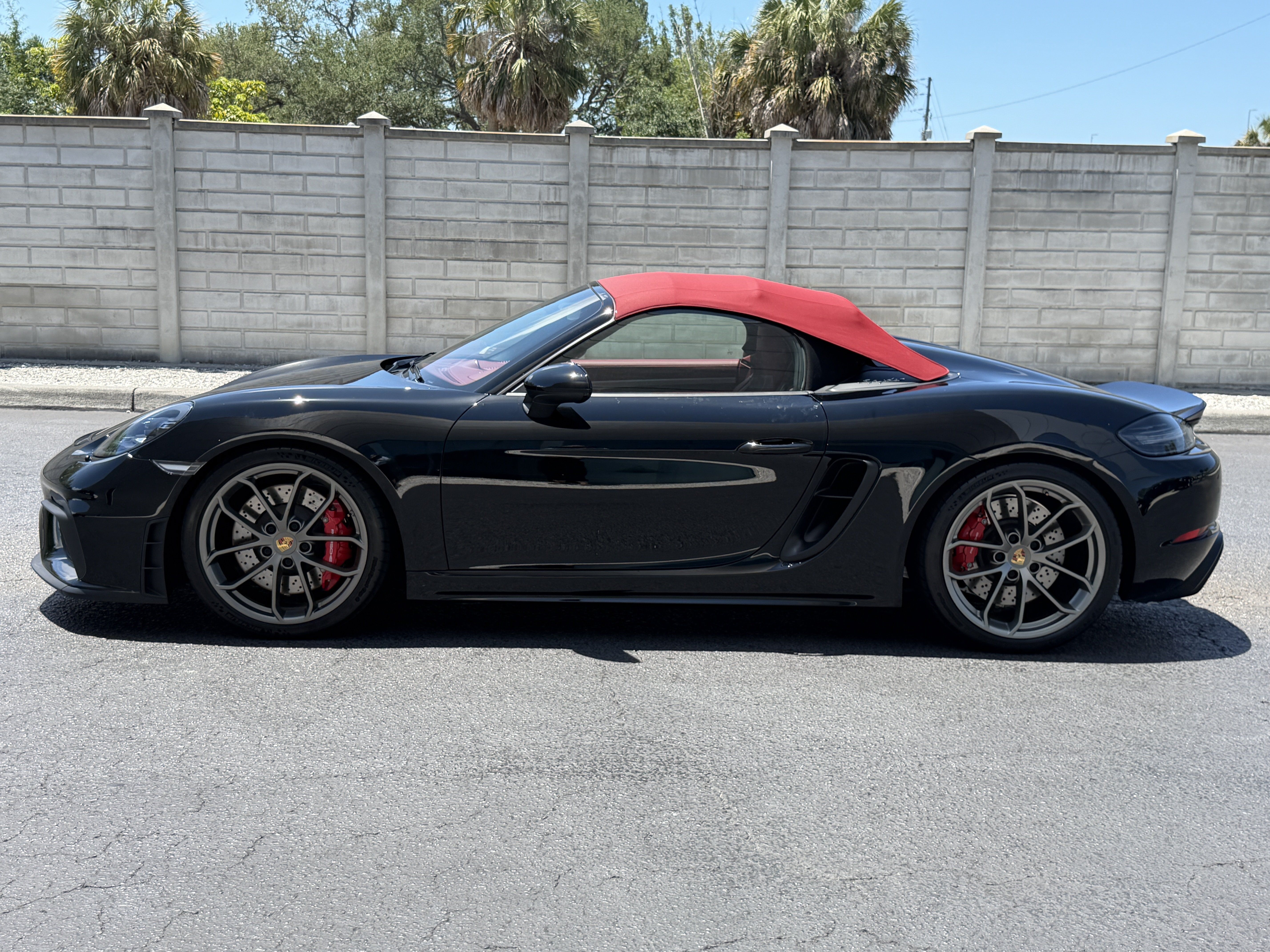 Certified 2022 Porsche 718 Boxster Spyder RWD image 2