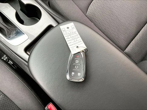 Used 2022 Chevrolet Malibu LS FWD image 29