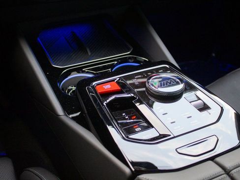 Used 2025 BMW M5 w/ Carbon Package image 21