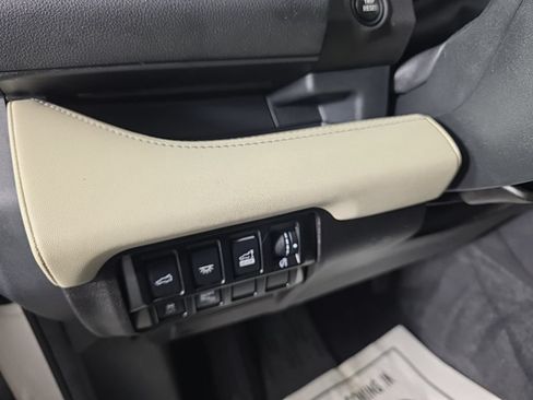 Used 2022 Subaru Ascent Touring w/ Popular Package #2A AWD/4WD image 16