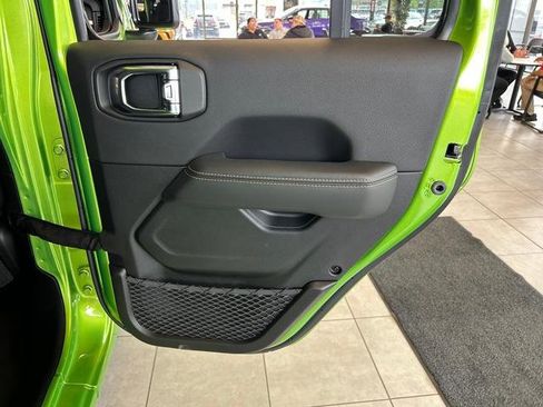 New 2025 Jeep Gladiator Sport w/ Premium Package image 22