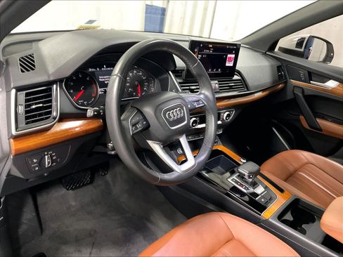 Used 2023 Audi Q5 2.0T Premium w/ Convenience Package image 8