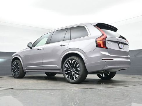 New 2026 Volvo XC90 T8 Plus w/ Protection Package Premier AWD/4WD image 44