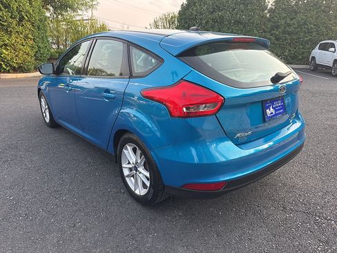 Used 2016 Ford Focus SE w/ SE Power Seat Package FWD image 7