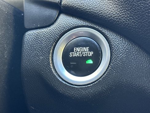 Used 2019 Chevrolet Equinox LT image 25