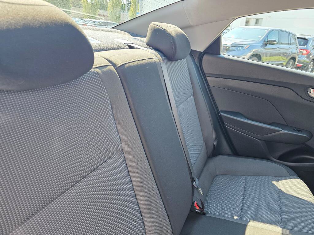 Used 2018 Hyundai Accent SE FWD image 13