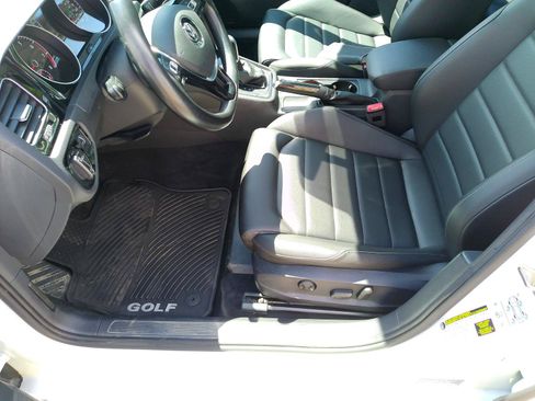 Used 2018 Volkswagen Golf SEL FWD image 10