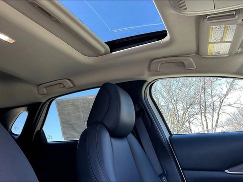 Used 2025 MAZDA CX-30 AWD 2.5 S w/ Premium Package image 22