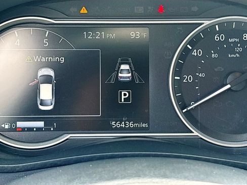 Used 2024 Nissan Versa SV FWD image 11
