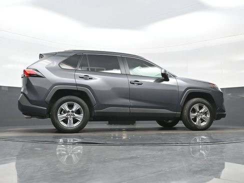 Used 2025 Toyota RAV4 XLE AWD/4WD image 33