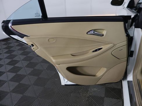 Used 2007 Mercedes-Benz CLS 550 image 22
