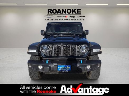 Used 2025 Jeep Wrangler Unlimited Rubicon 4xe w/ Convenience Group image 13