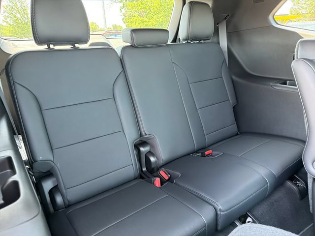 New 2026 Buick Enclave Preferred w/ Power Package FWD image 22