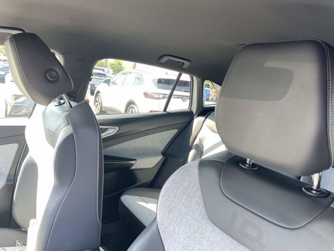 Certified 2023 Volkswagen ID.4 Pro RWD image 23