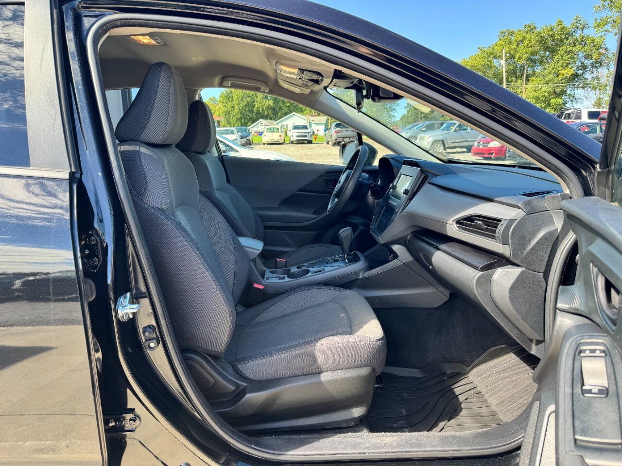 Used 2024 Subaru Crosstrek 2.0i AWD/4WD image 13