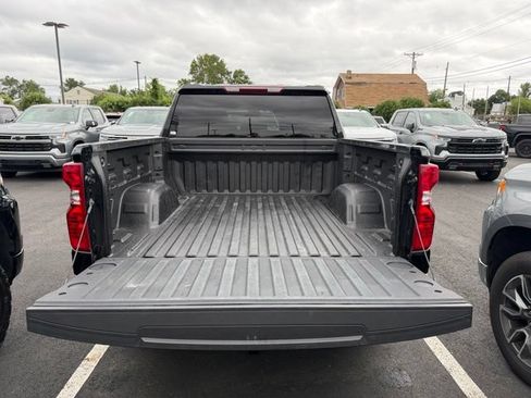 Used 2025 Chevrolet Silverado 1500 Custom AWD/4WD image 8